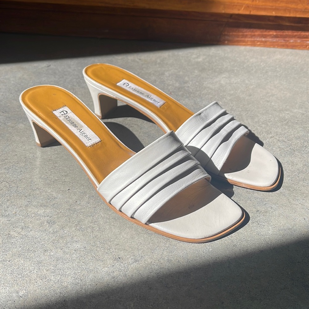 Y2K etienne aigner heels